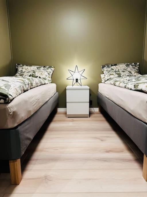 Familievennlig Apartment Тведестранд Екстериор снимка