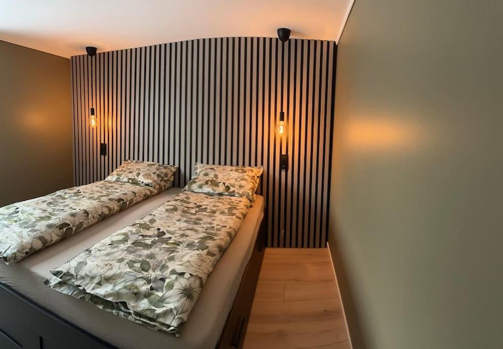 Familievennlig Apartment Тведестранд Екстериор снимка