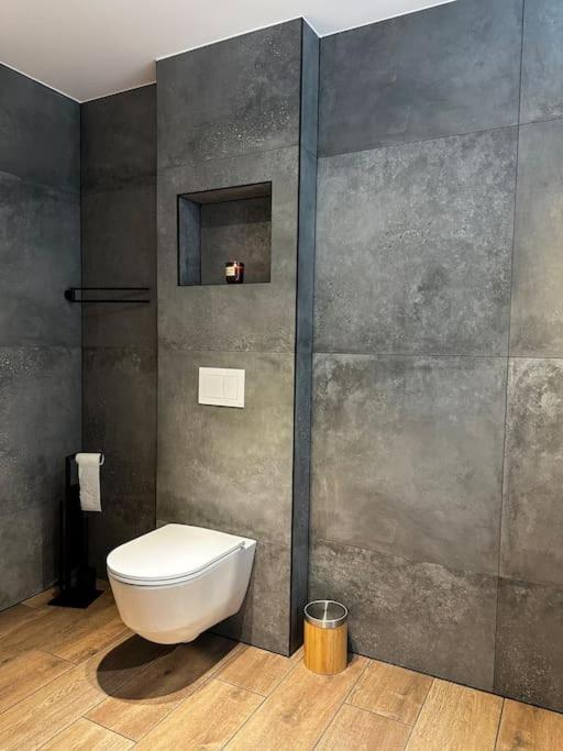 Familievennlig Apartment Тведестранд Екстериор снимка