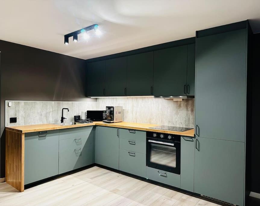 Familievennlig Apartment Тведестранд Екстериор снимка